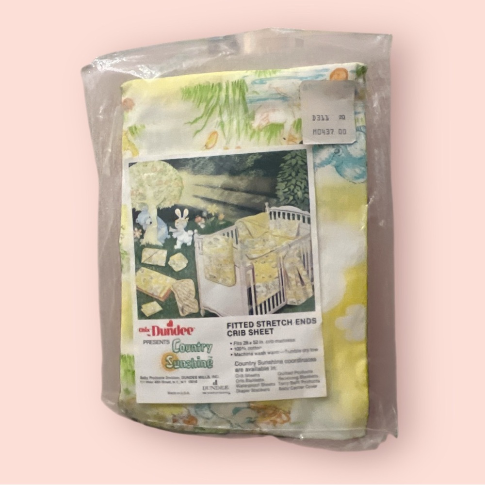 New Wrapped Chix by Dundee Country Sunshine Baby Fitted Crib Sheet 28x52 in.